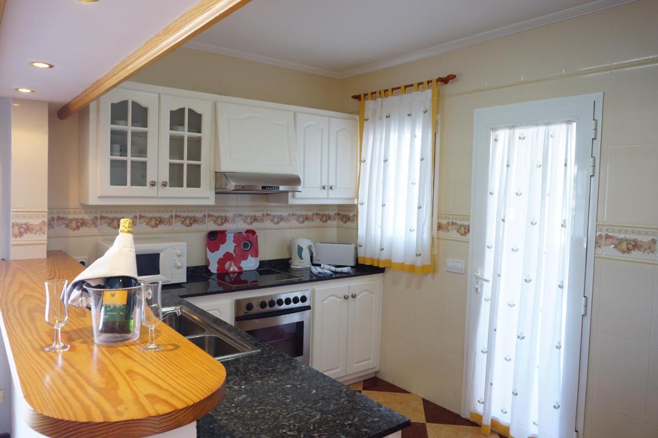 Apartamentos Punta Prima Beach Bagian luar foto