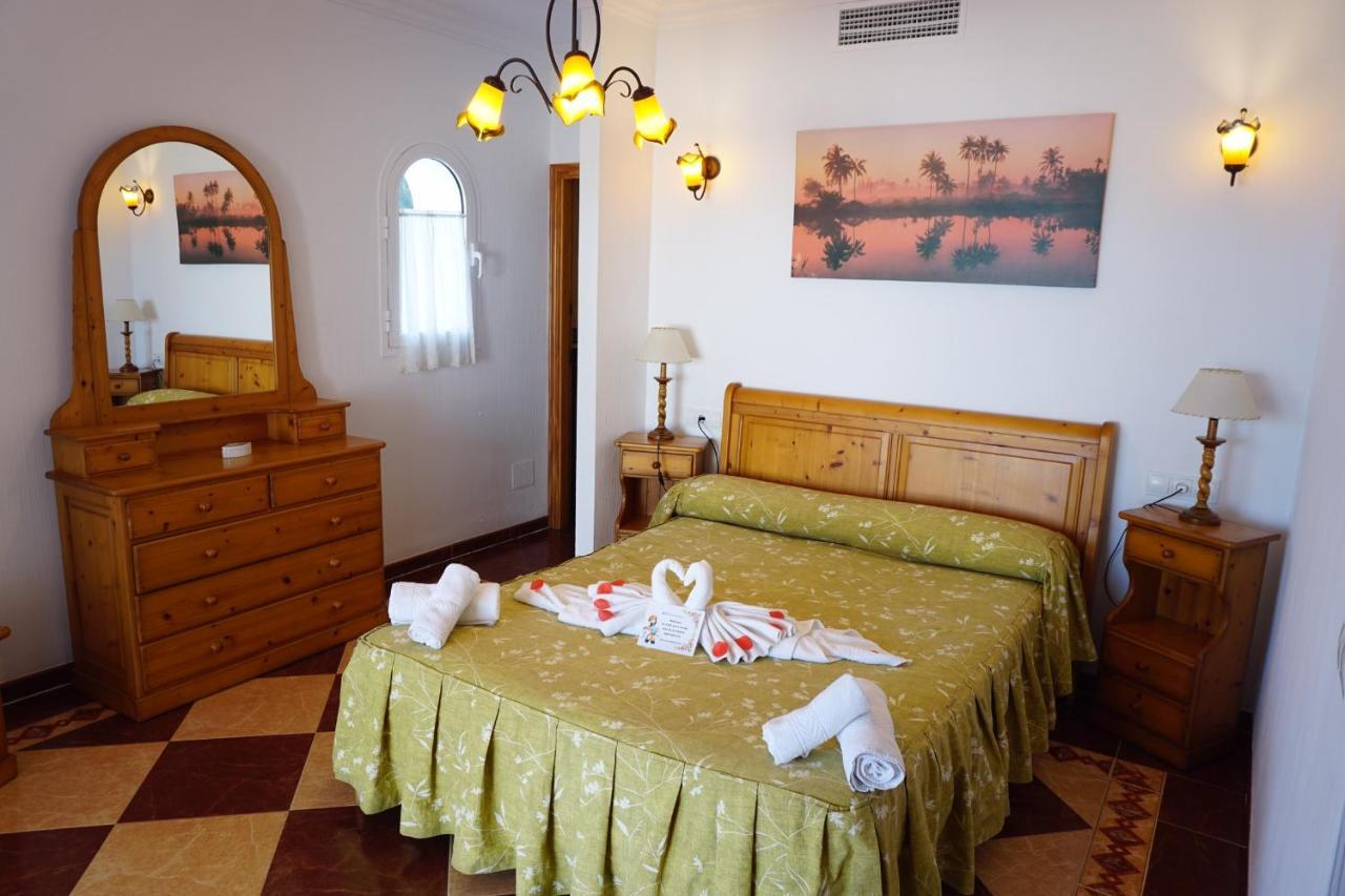 Apartamentos Punta Prima Beach Bagian luar foto