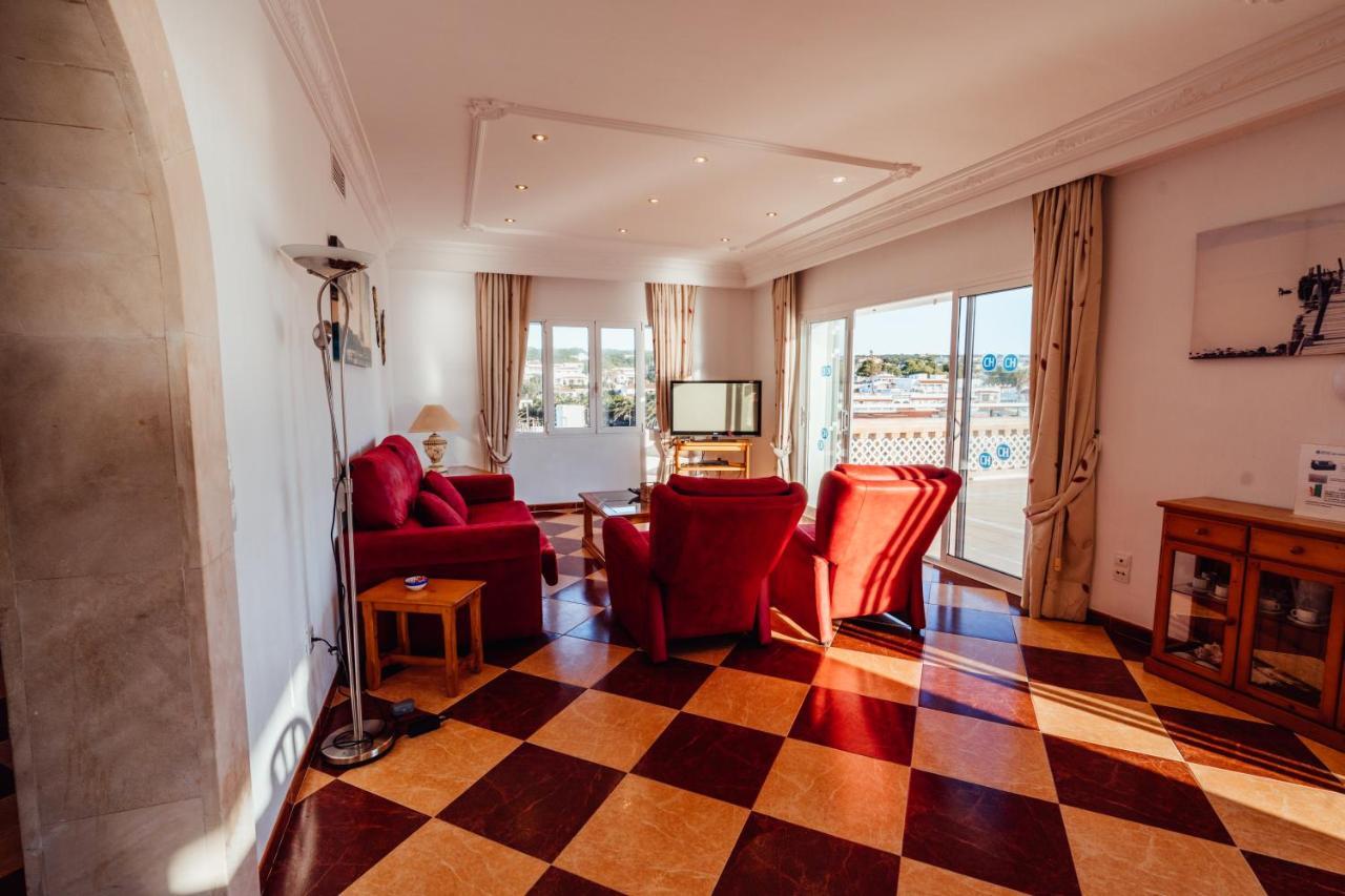 Apartamentos Punta Prima Beach Bagian luar foto